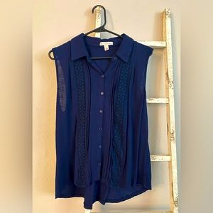 LIKE NEW WOMENS NAVY BLUE BLOUSE | SIZE M